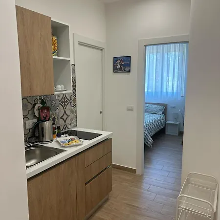 Live & Apartment *